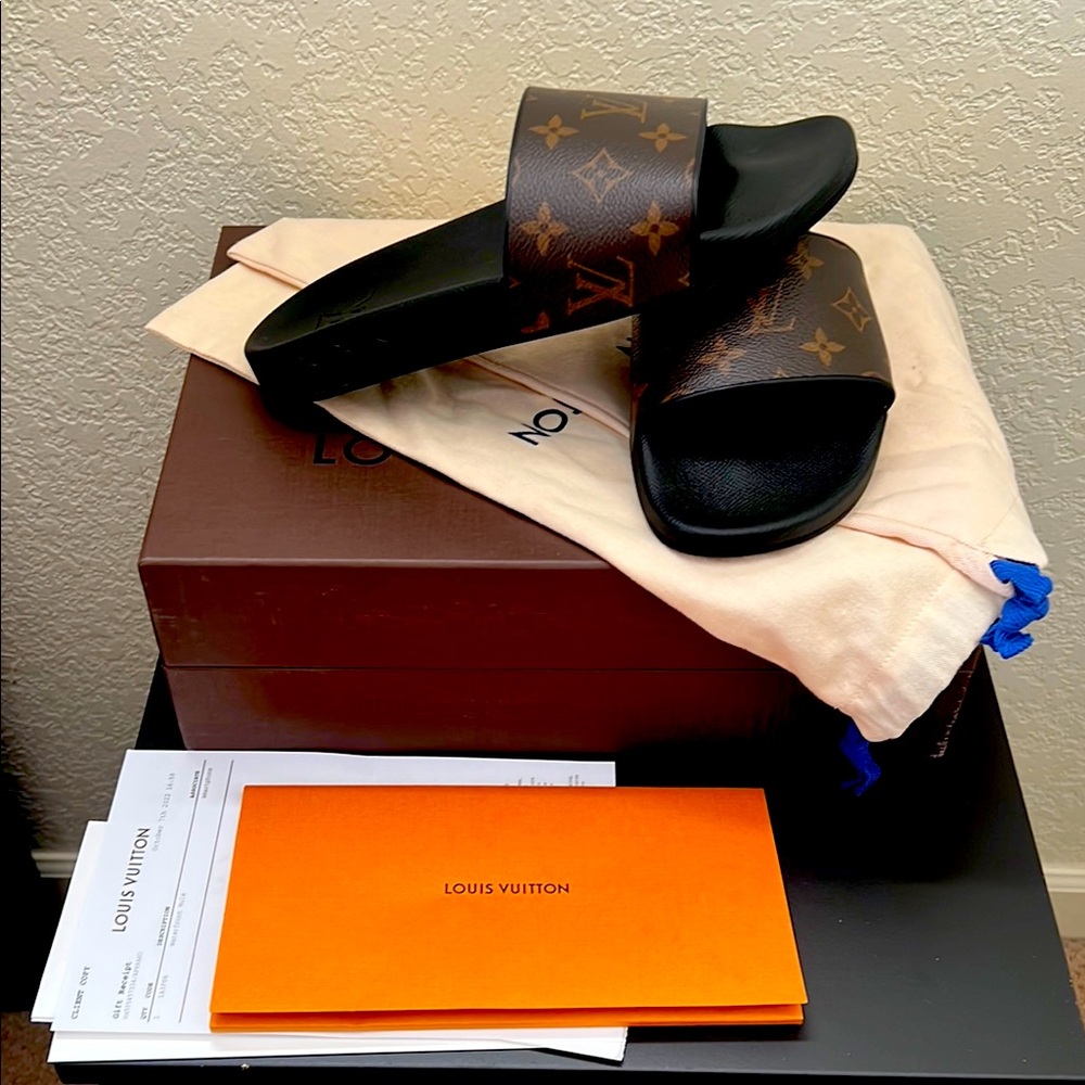 Louis Vuitton Waterfront Slides